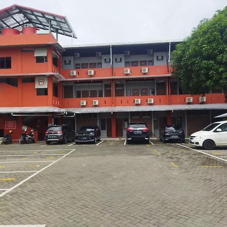 Oyo 92098 Kost Orange Syariah Jongaya Exterior foto