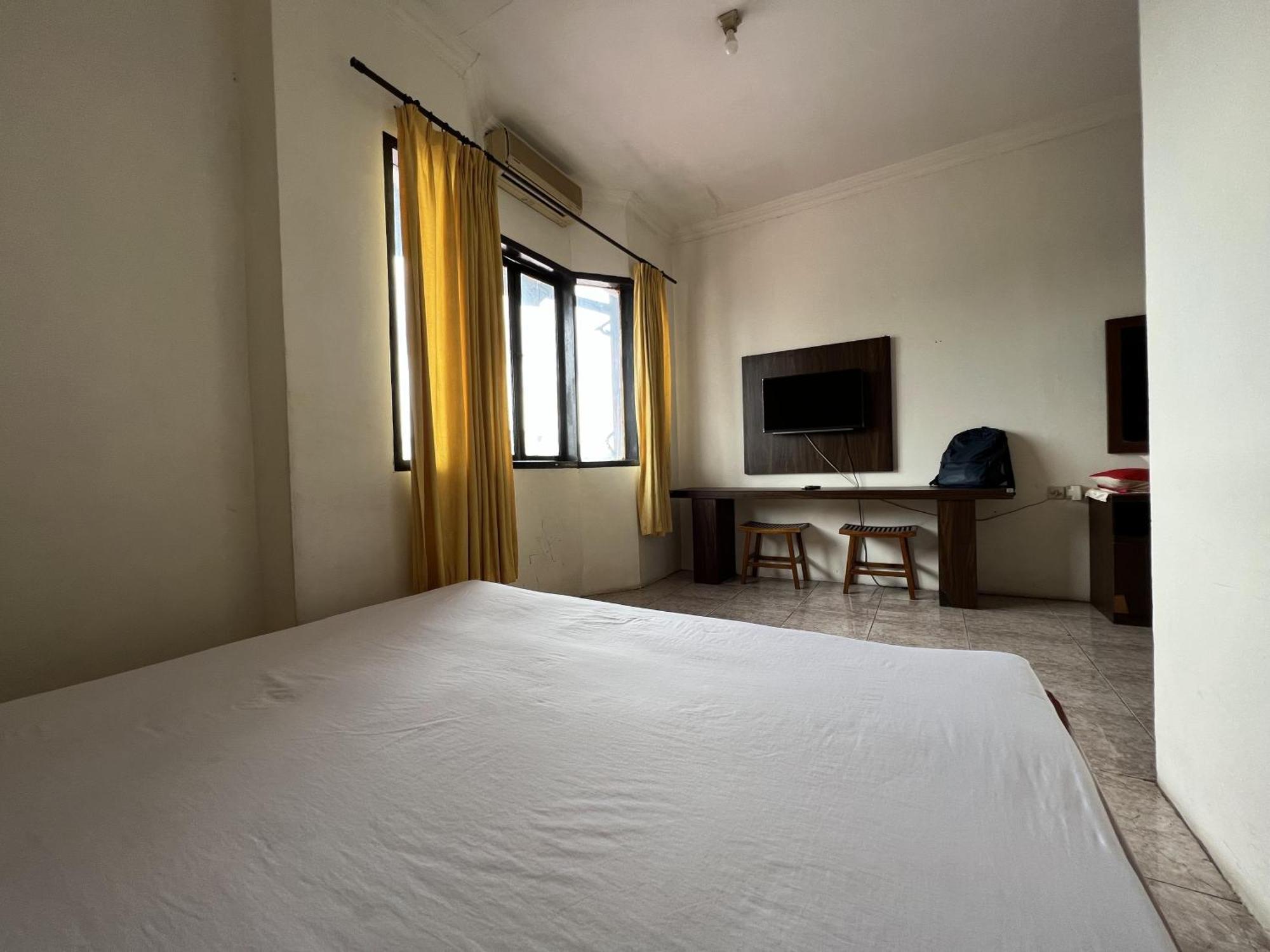 Oyo 92098 Kost Orange Syariah Jongaya Exterior foto